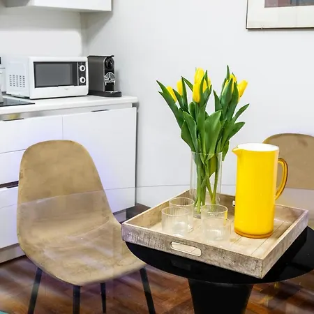 Deza Nazionale Joy Apartment